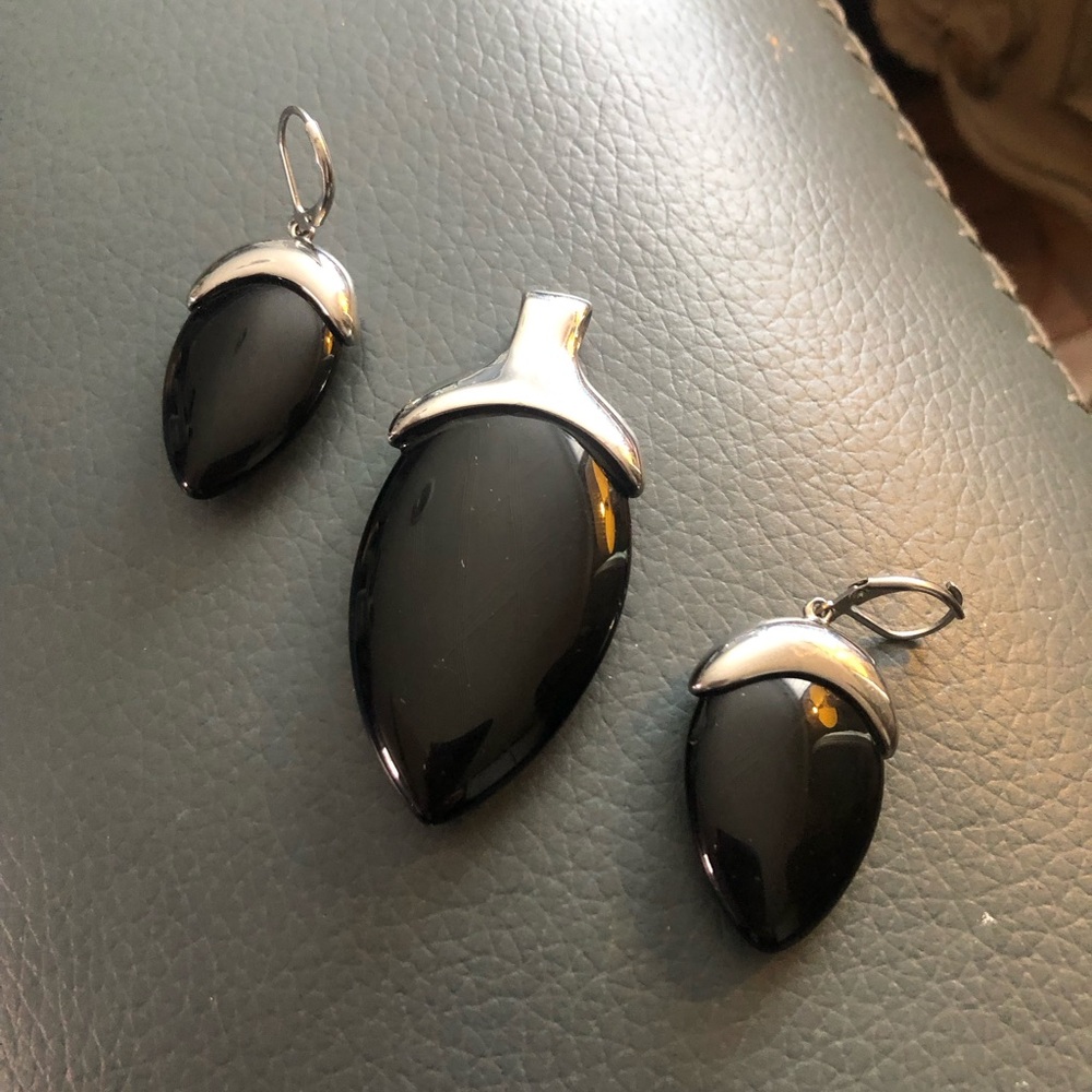 Sleek Black and Silver Necklace Set